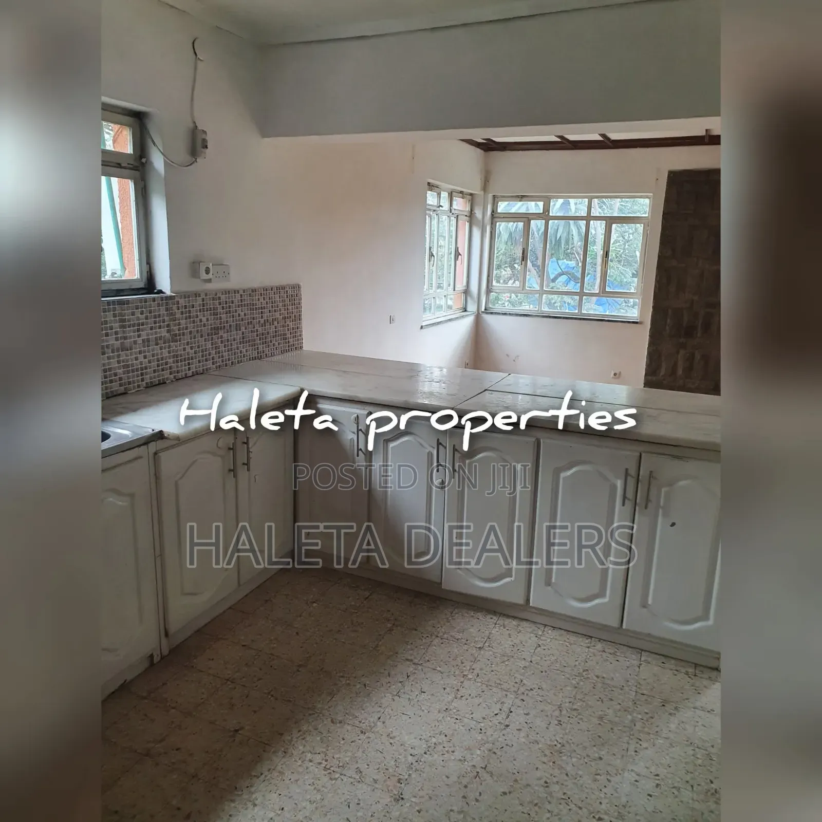 6bdrm House in Yeka for rent