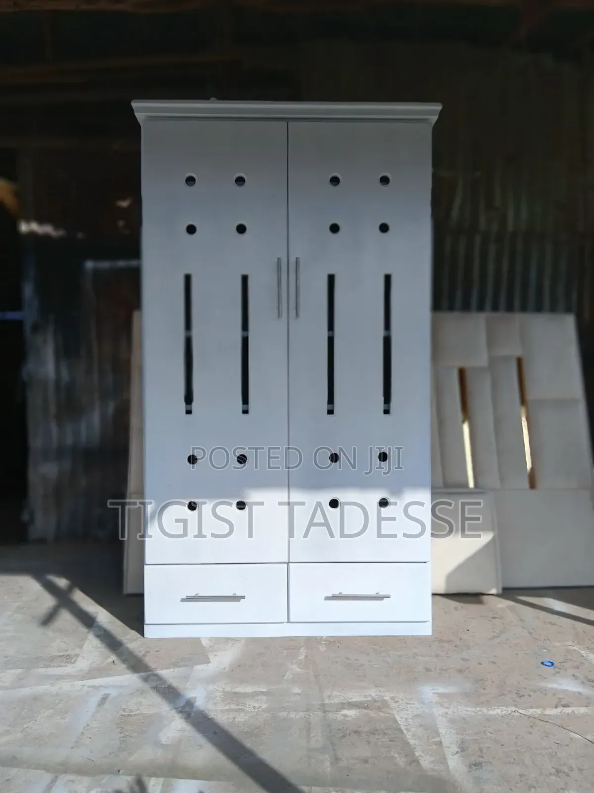 ጫማ መደርደሪያ 1ሜትር *180ሳ.ሜ