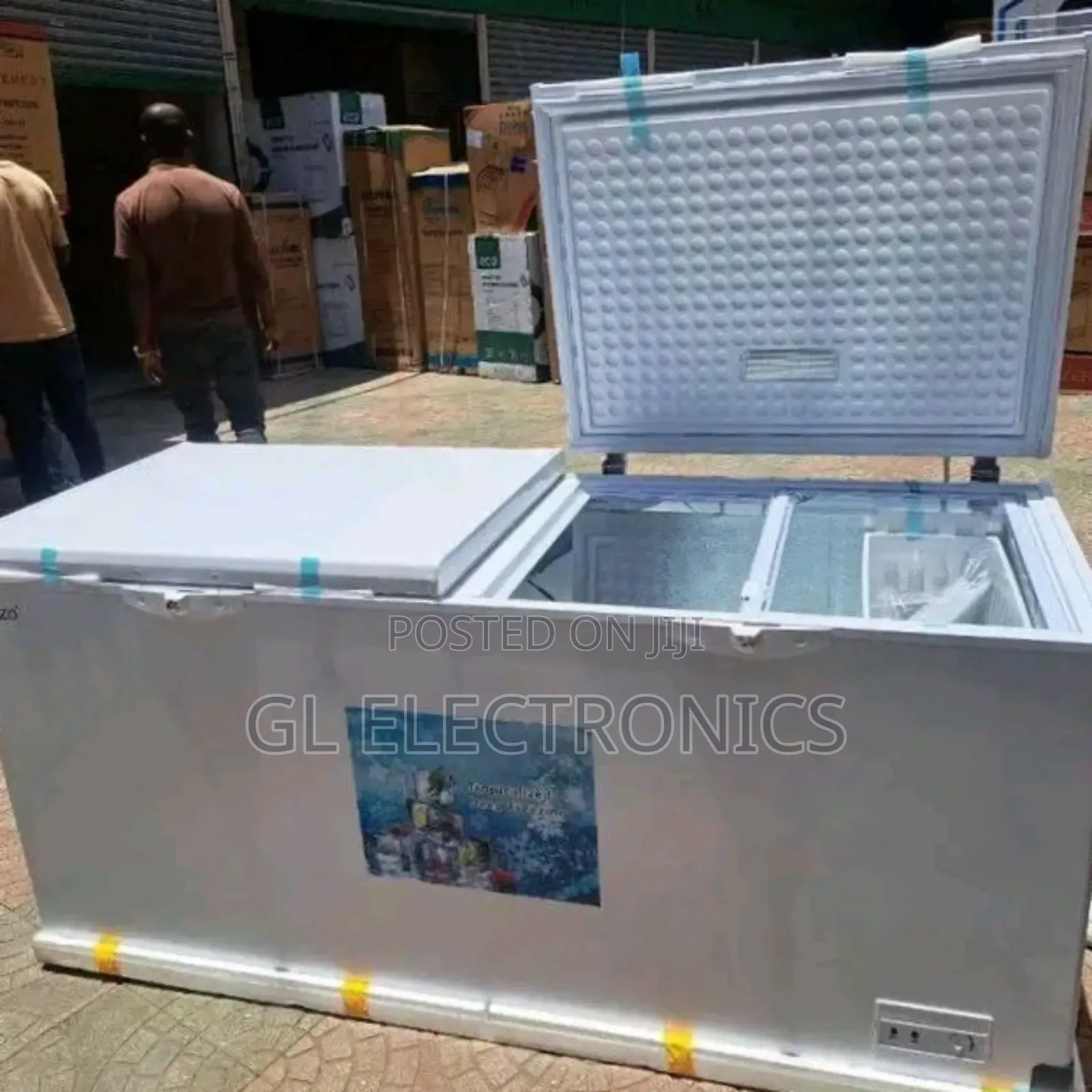 Media Chest Deep Frezer 700l