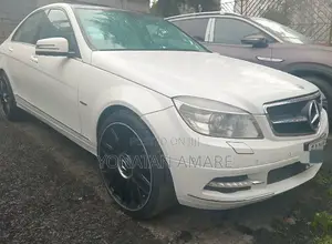 Mercedes-Benz C180 2009 White