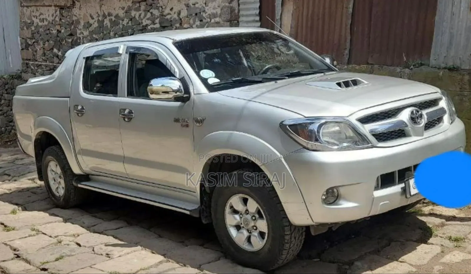 Toyota Hilux 2.5 D-4D 4X4 SRX 2010 Silver