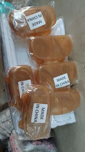 2 in 1 Silicone Pacifier Set With Clip ጡጦ ጫፍ መልክ የቀረበ የእንጀራ እናት