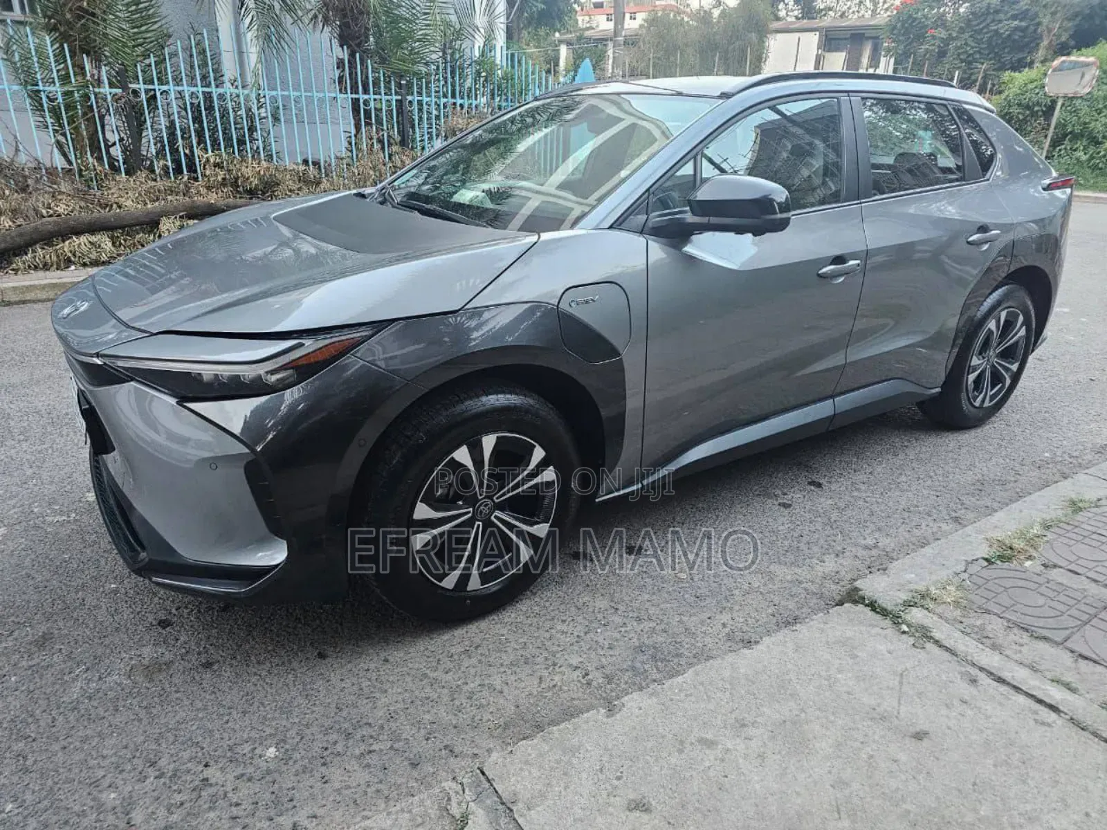 Toyota bZ4X 2024 Gray