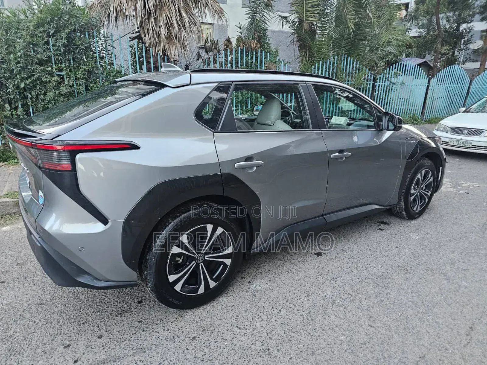 Toyota bZ4X 2024 Gray