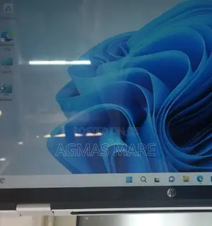 New Laptop HP OmniBook 5 Flip 16GB Intel Core 7 SSD 1T