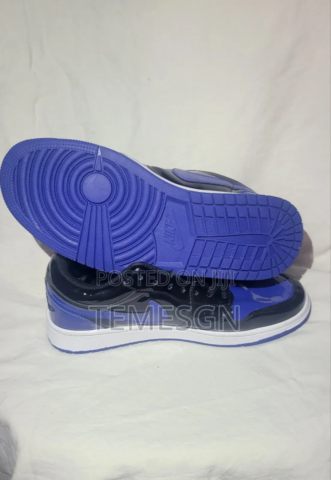 Air Jordan 1 Low Shine