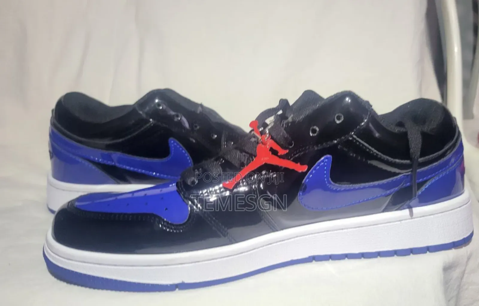 Air Jordan 1 Low Shine