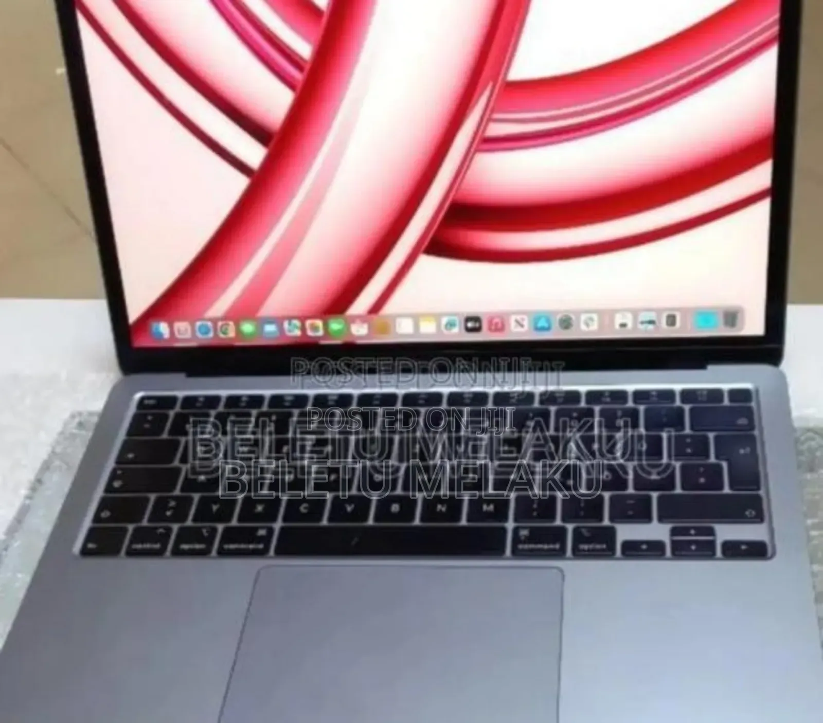 New Laptop Apple MacBook Air 2020 M1 8GB Intel Core i5 SSD 256GB