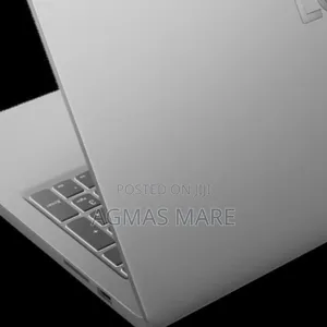 New Laptop Lenovo LOQ 15IRH8 16GB Intel Core I5 SSD 512GB