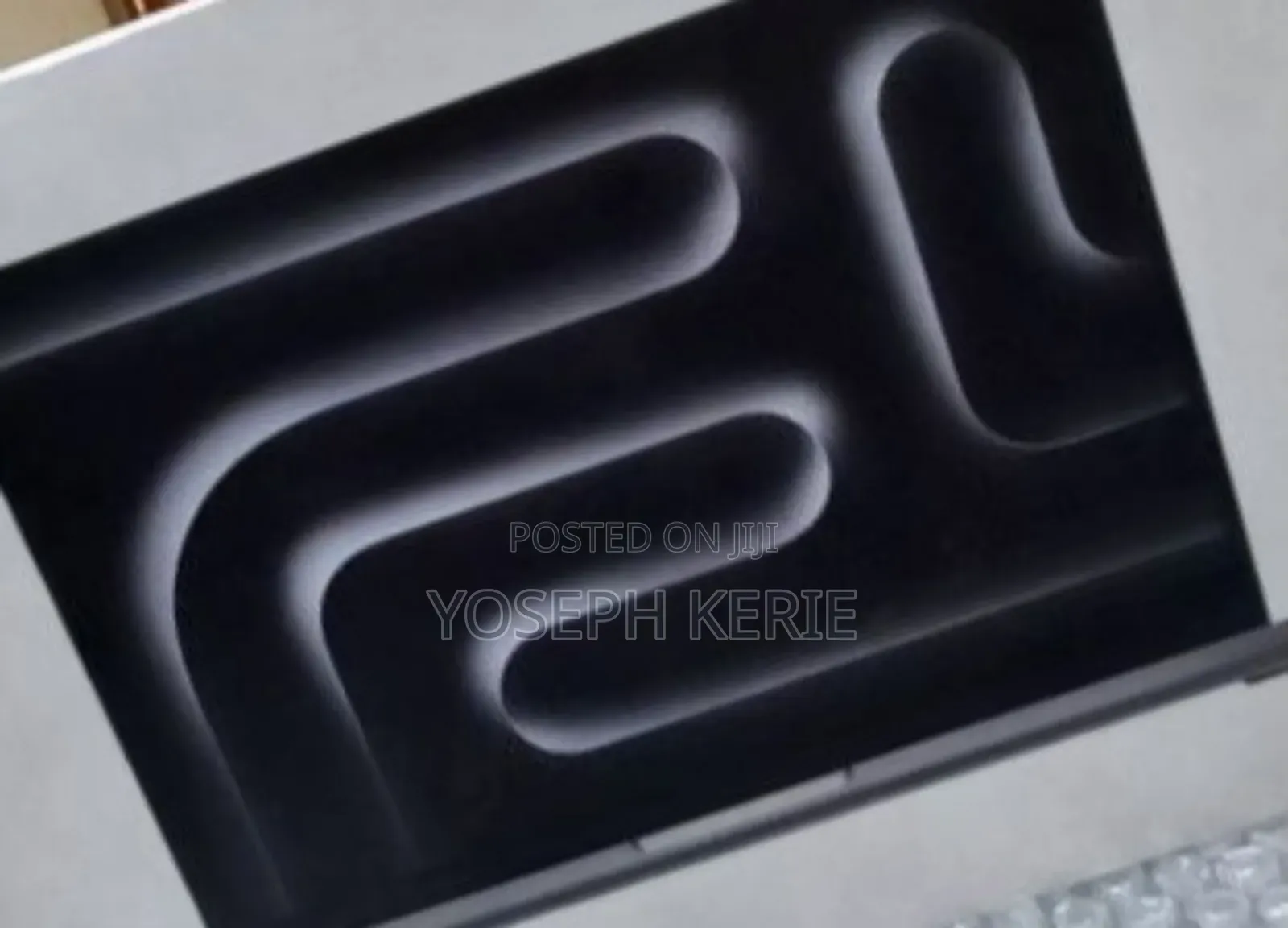 New Laptop Apple MacBook Pro 2023 M3 14-Inch 8GB Apple M3 Pro SSD 512GB