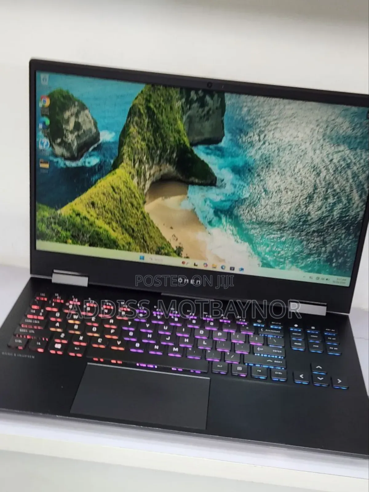 New Laptop HP Omen 15 16GB AMD Ryzen 5 SSD 512GB