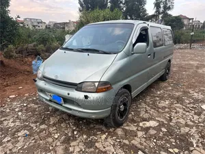 Photo - Toyota HiAce 1998 Blue