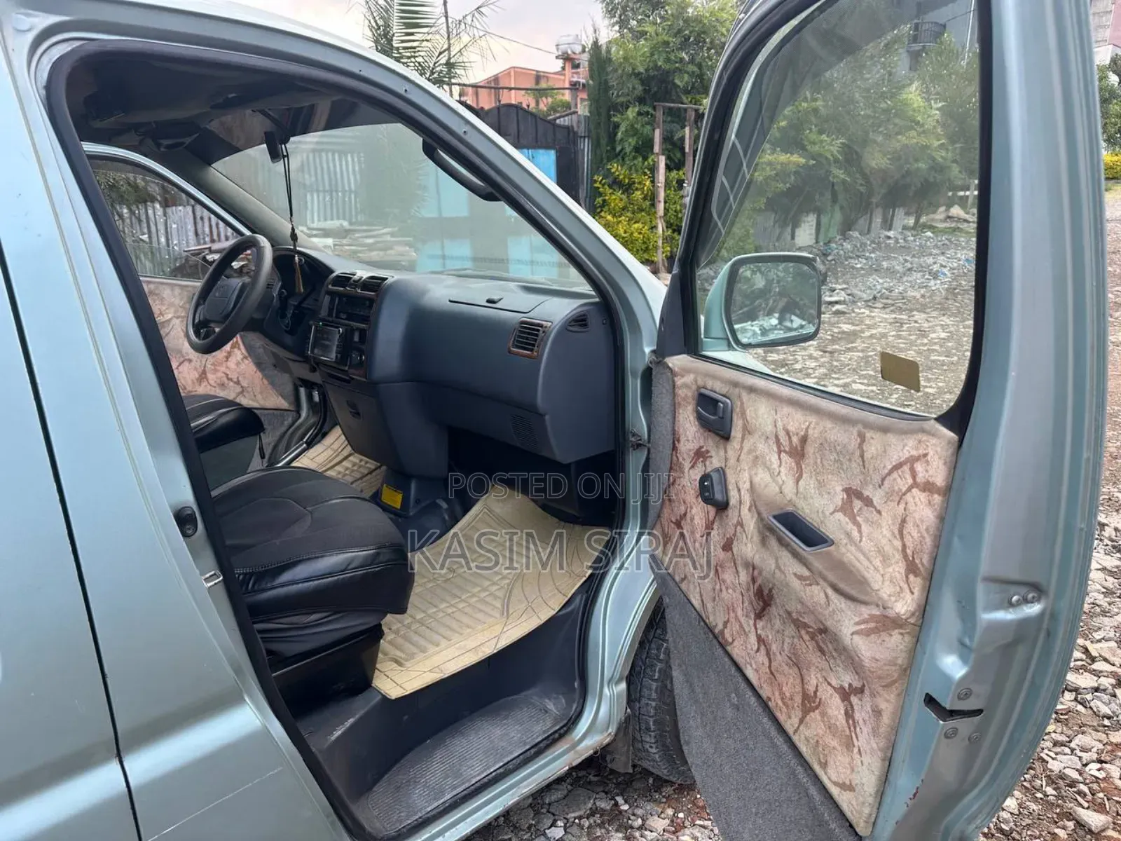 Toyota HiAce 1998 Blue