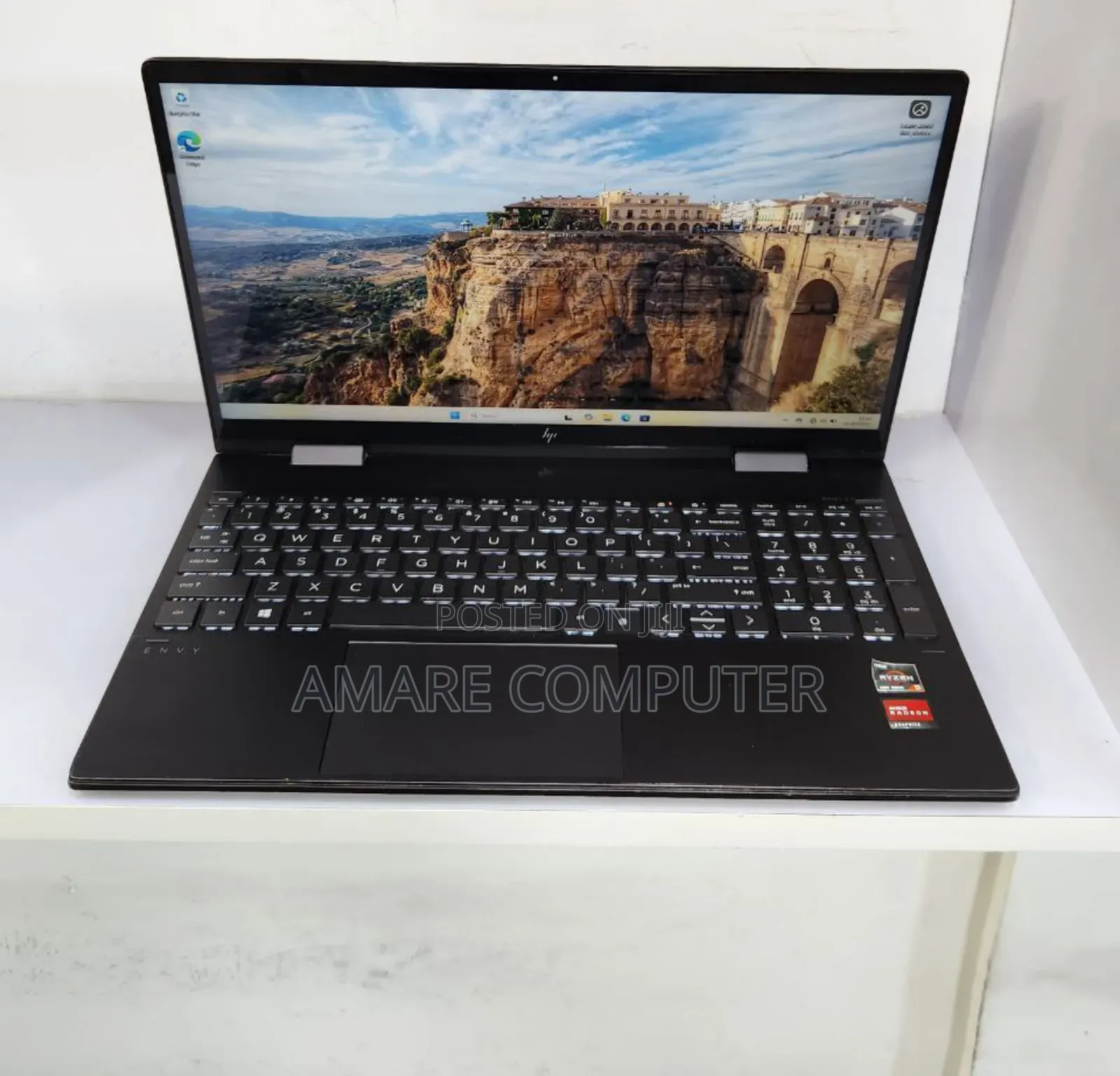 New Laptop HP Envy X360 16GB AMD Ryzen 5 SSD 256GB
