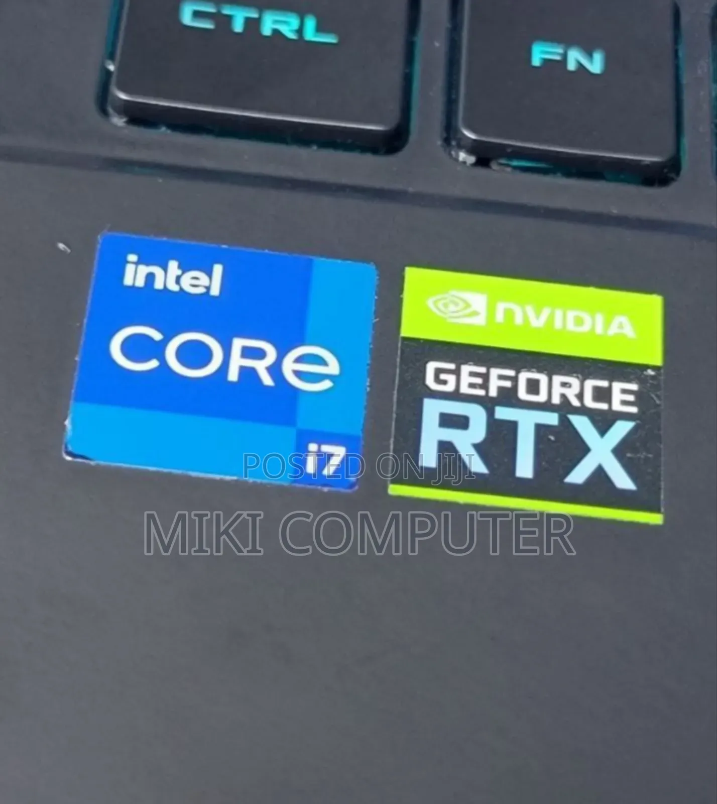 New Laptop Apple MacBook Pro 2022 M2 8GB Intel SSD 256GB