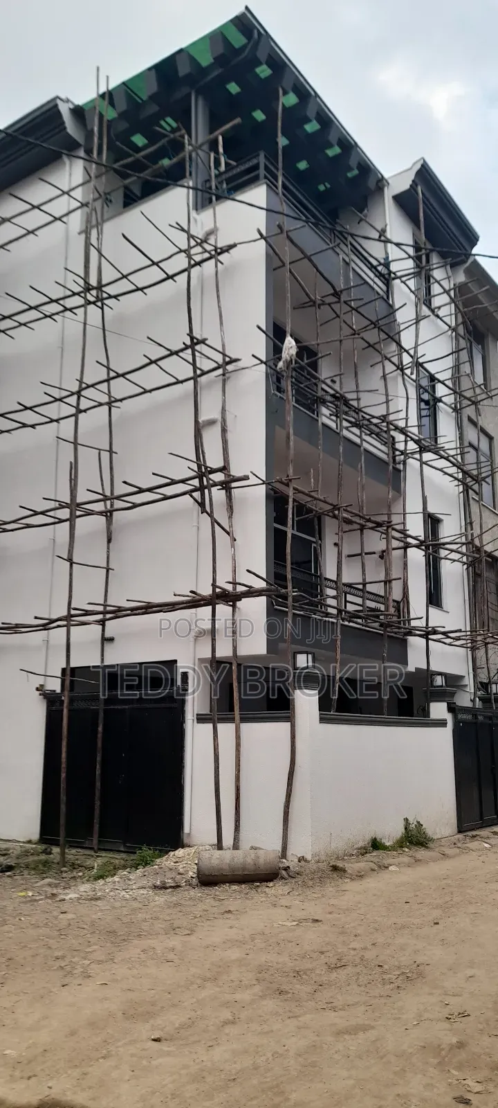 8bdrm House in Haile Garment, Nifas Silk-Lafto for sale