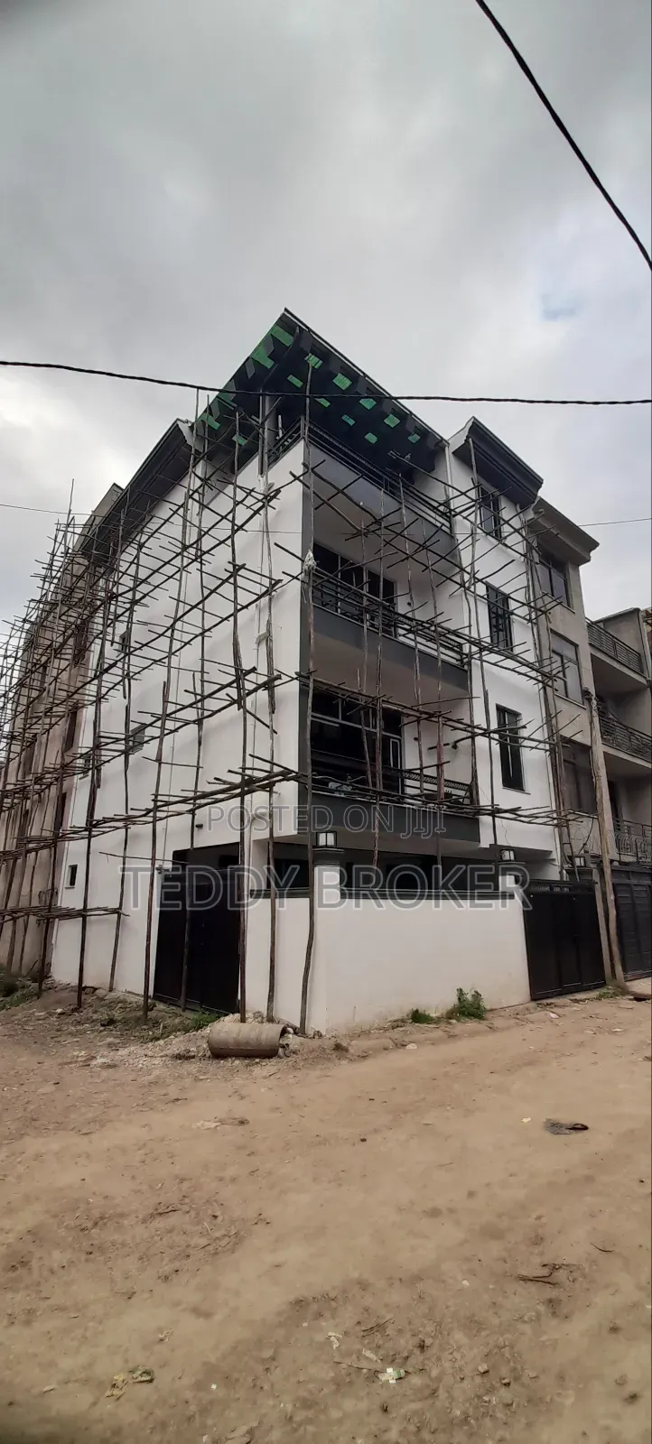8bdrm House in Haile Garment, Nifas Silk-Lafto for sale
