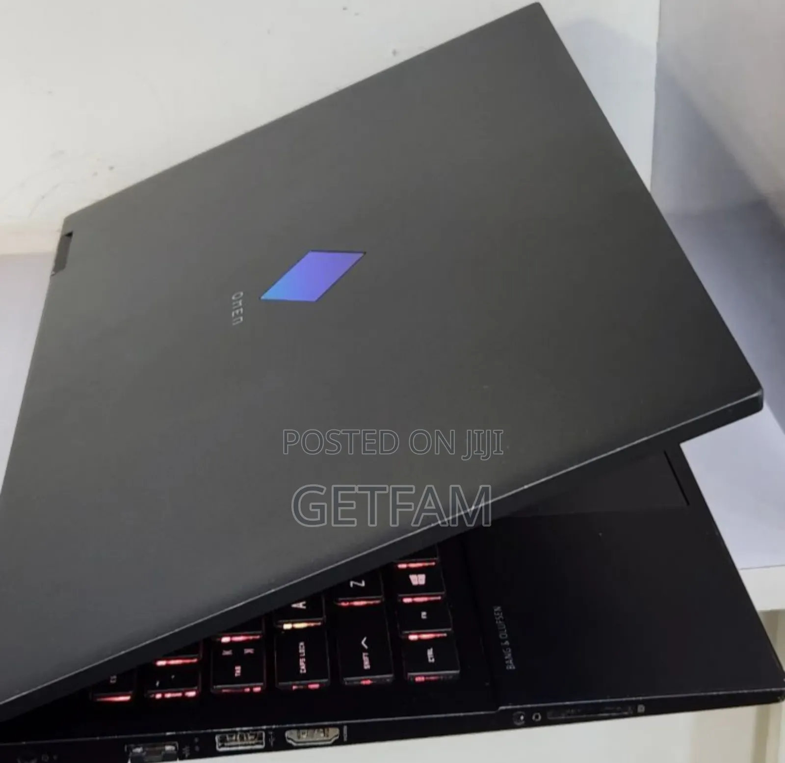 New Laptop HP Omen 15 16GB AMD Ryzen 7 SSD 512GB