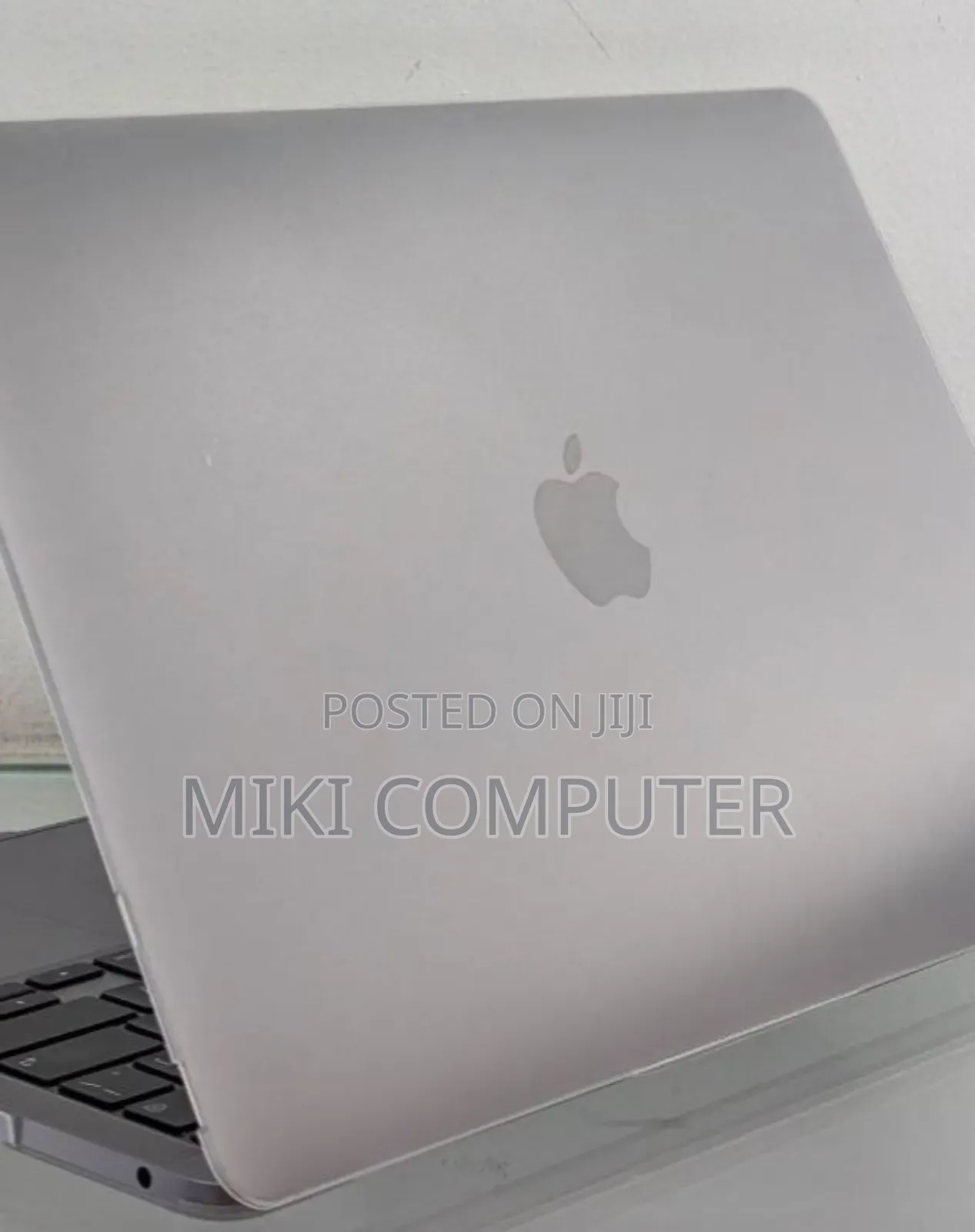 New Laptop Apple MacBook Pro M1 8GB Intel SSD 256GB