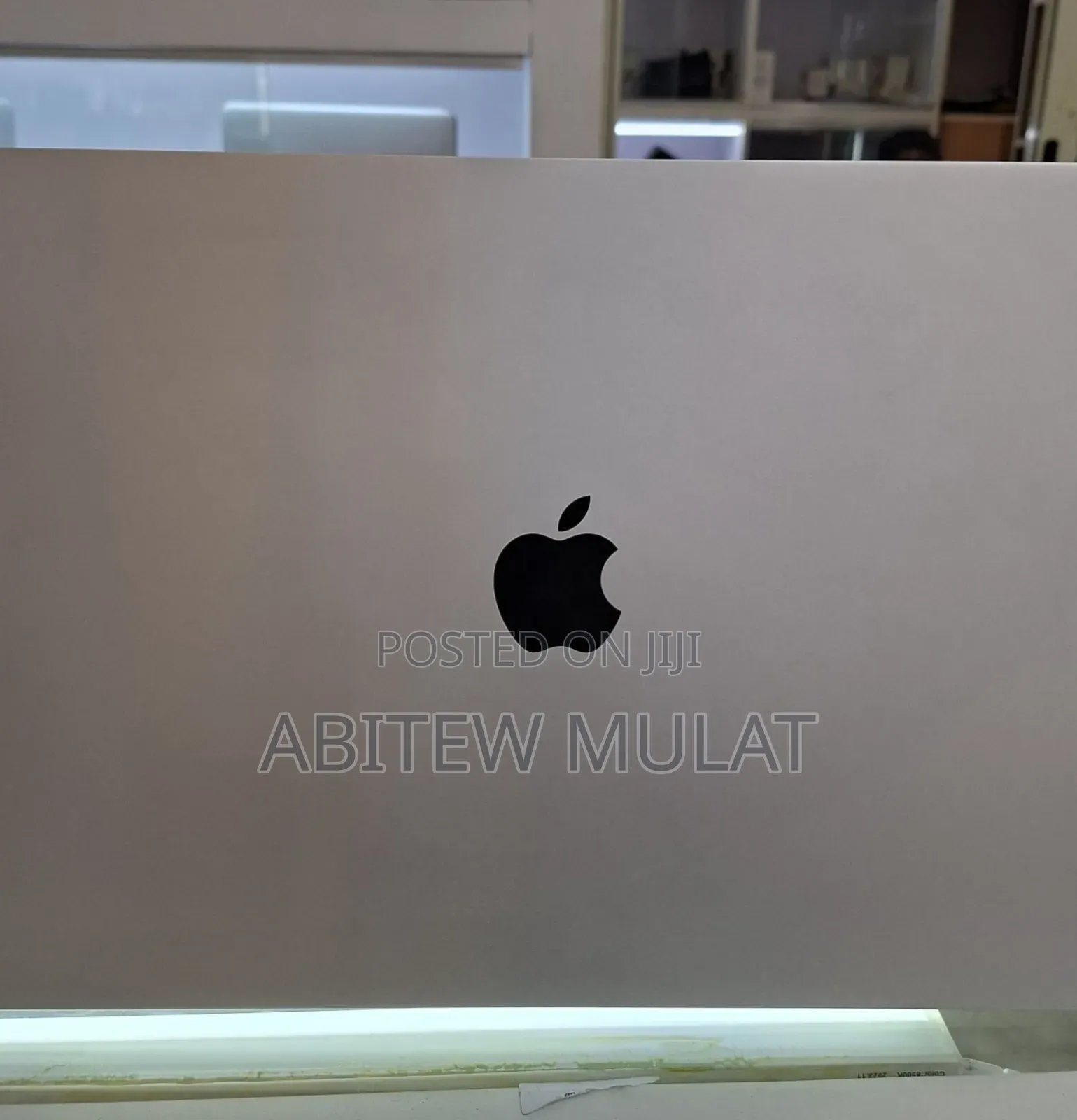 New Laptop Apple MacBook Pro M1 16GB Apple M1 SSD 1T