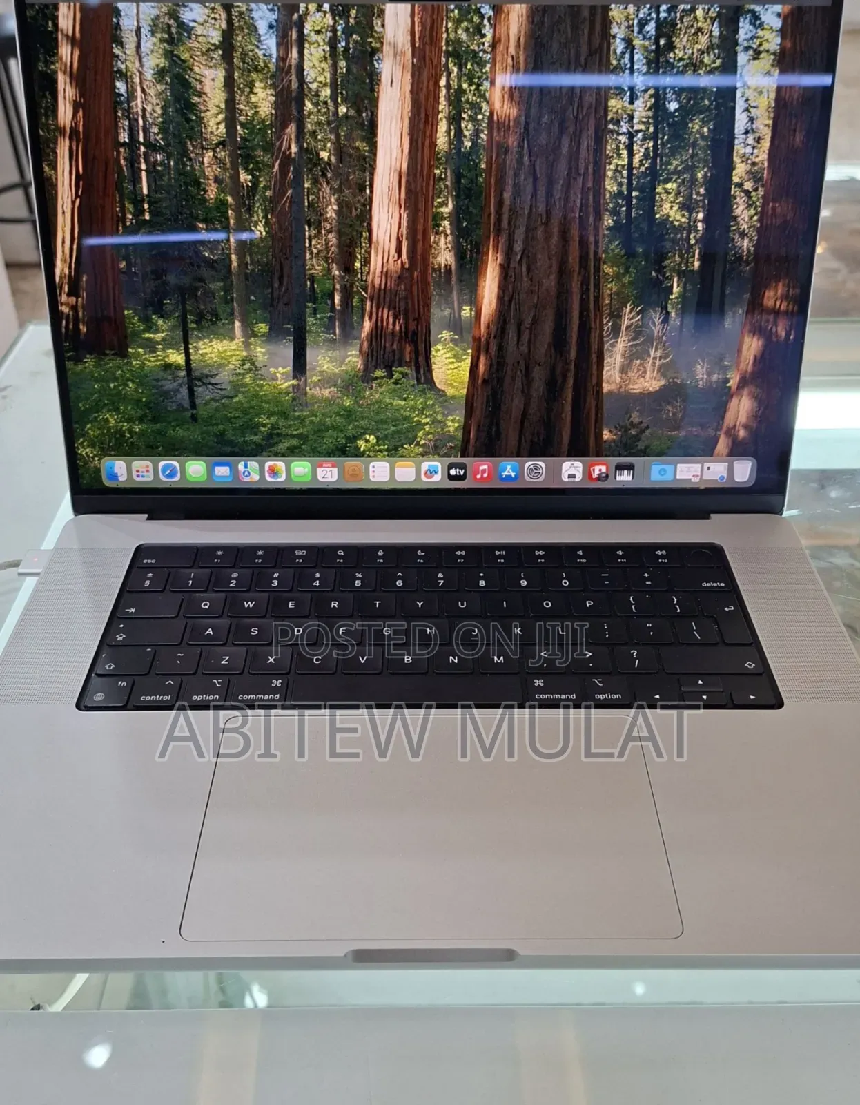 New Laptop Apple MacBook Pro M1 16GB Apple M1 SSD 1T