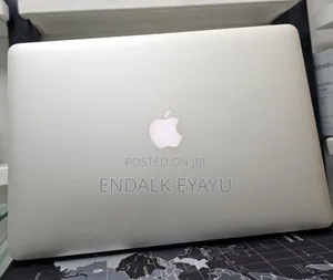New Laptop Apple MacBook Pro 2015 16GB Intel Core I7 SSD 256GB