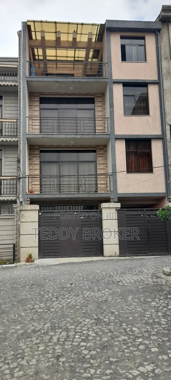 8bdrm House in Haile Garment, Nifas Silk-Lafto for sale