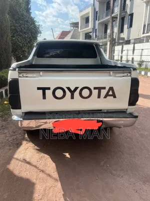 Toyota Hilux 2.5 D-4D Double Cab 2008 White