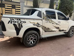 Toyota Hilux 2.5 D-4D Double Cab 2008 White