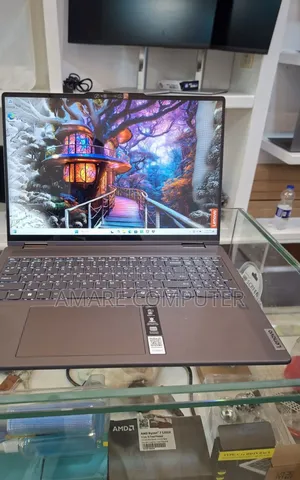 New Laptop Lenovo Yoga 7i 16GB Intel Core Ultra 7 SSD 1T