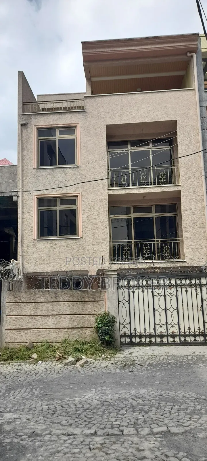 6bdrm House in Haile Garment, Nifas Silk-Lafto for sale