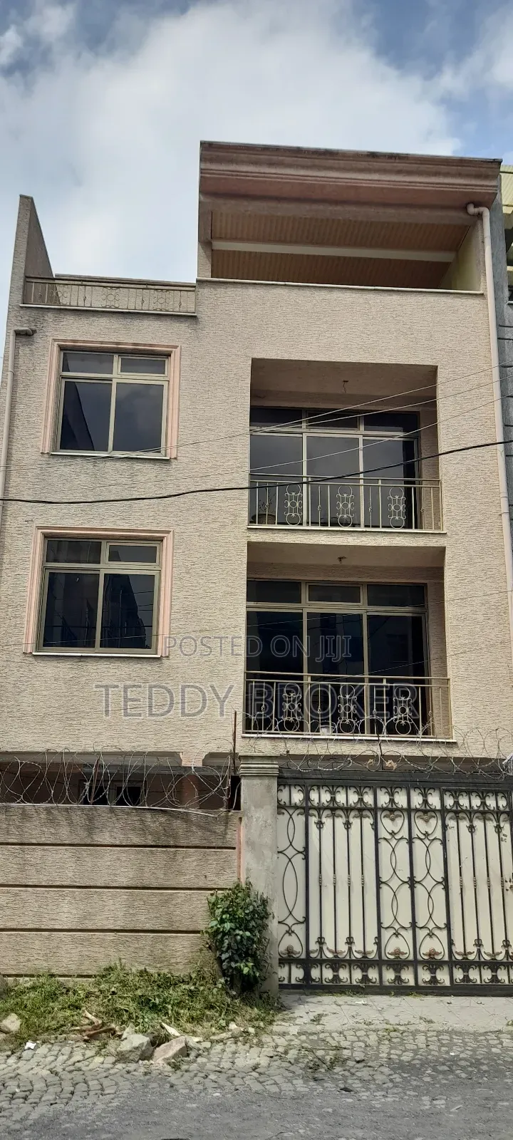 6bdrm House in Haile Garment, Nifas Silk-Lafto for sale