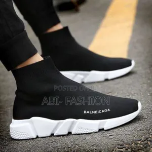 Photo - Balenciaga Black Edition