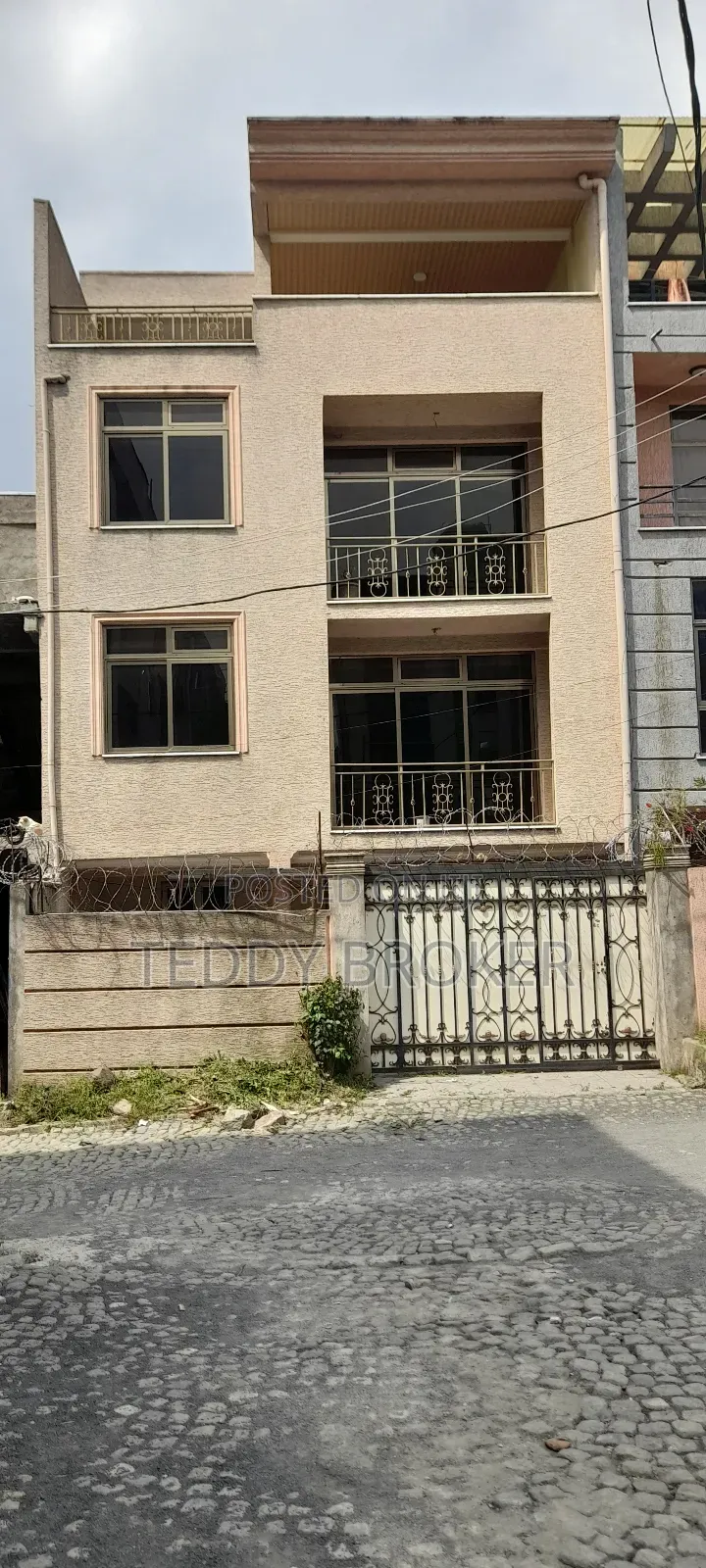 6bdrm House in Haile Garment, Nifas Silk-Lafto for sale