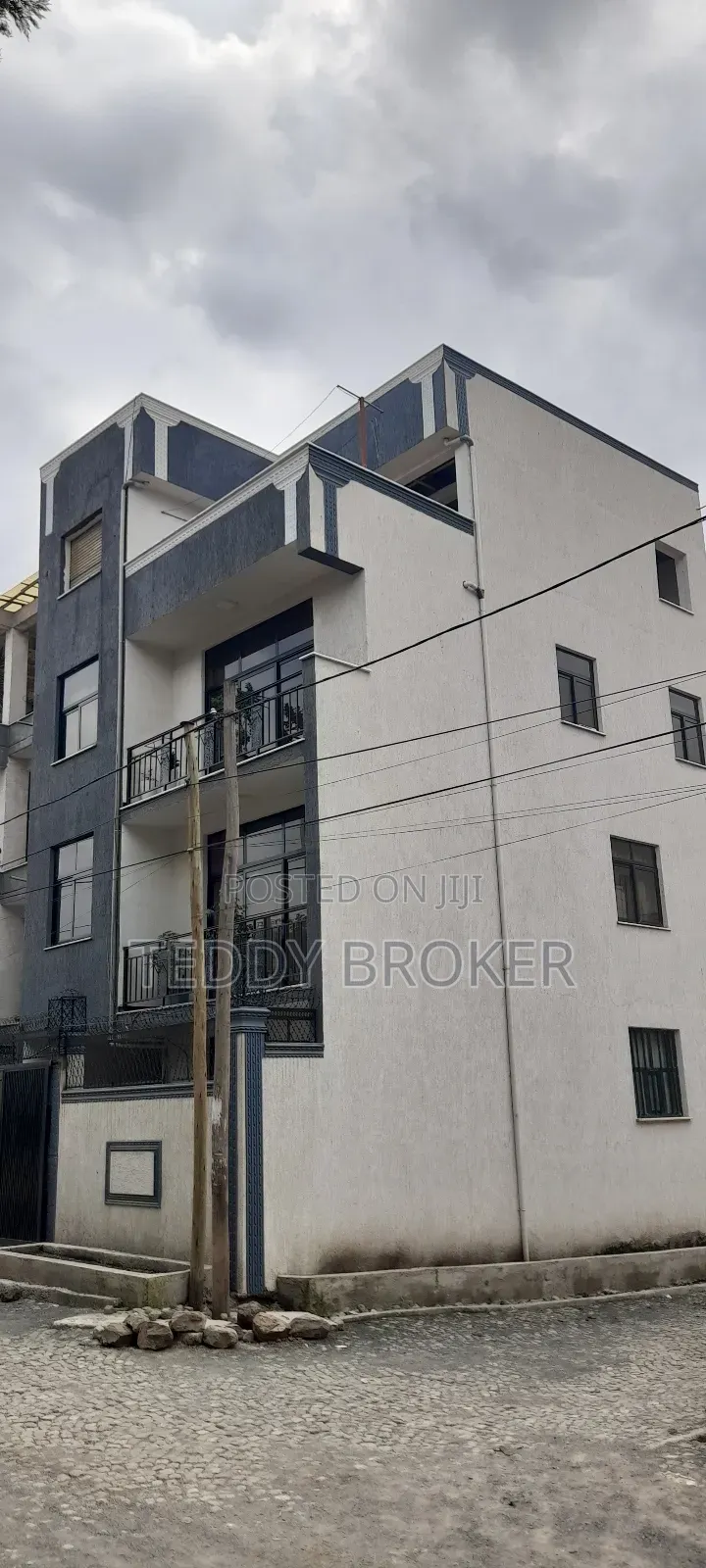 8bdrm House in Haile Garment, Nifas Silk-Lafto for sale
