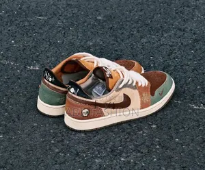 Photo - Nike X Travis Edition