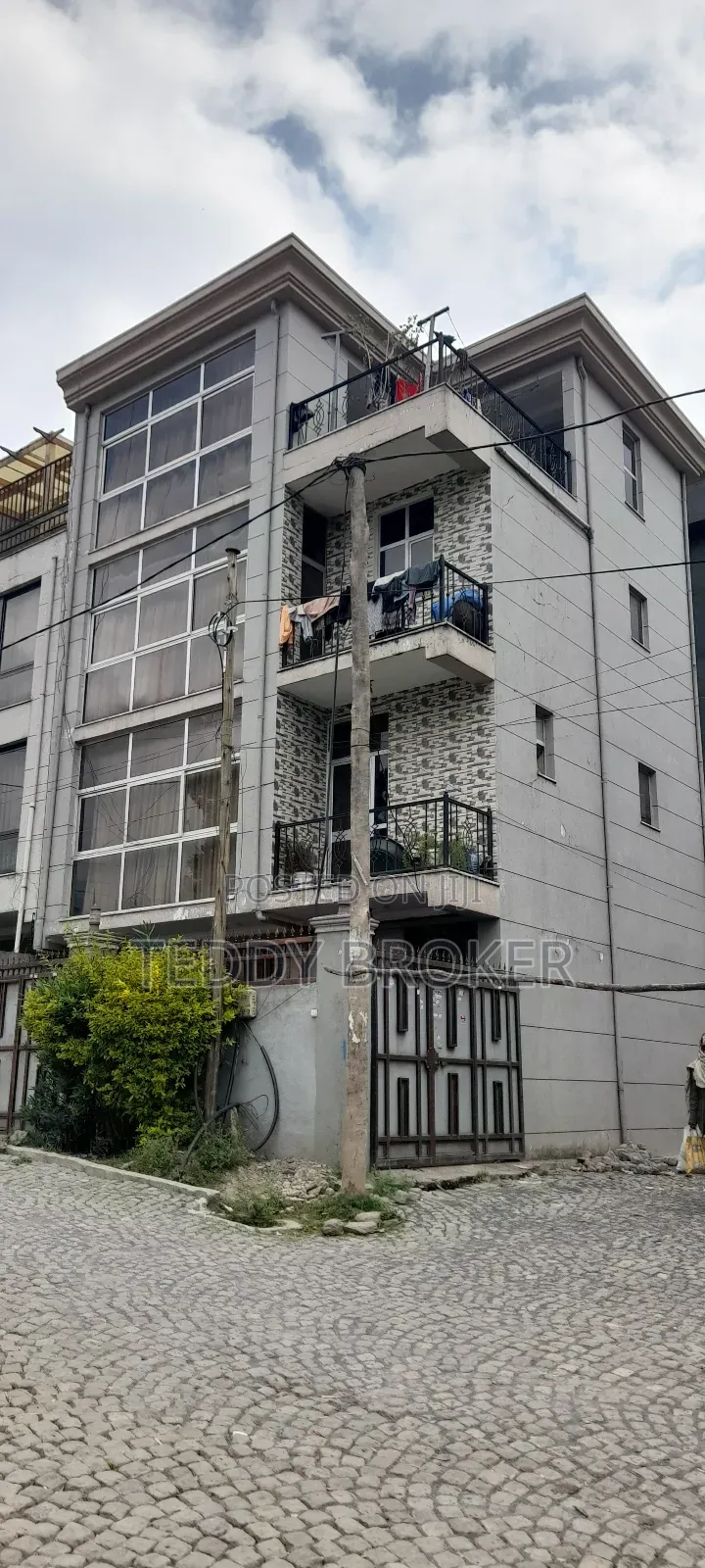 7bdrm House in Haile Garment, Nifas Silk-Lafto for sale