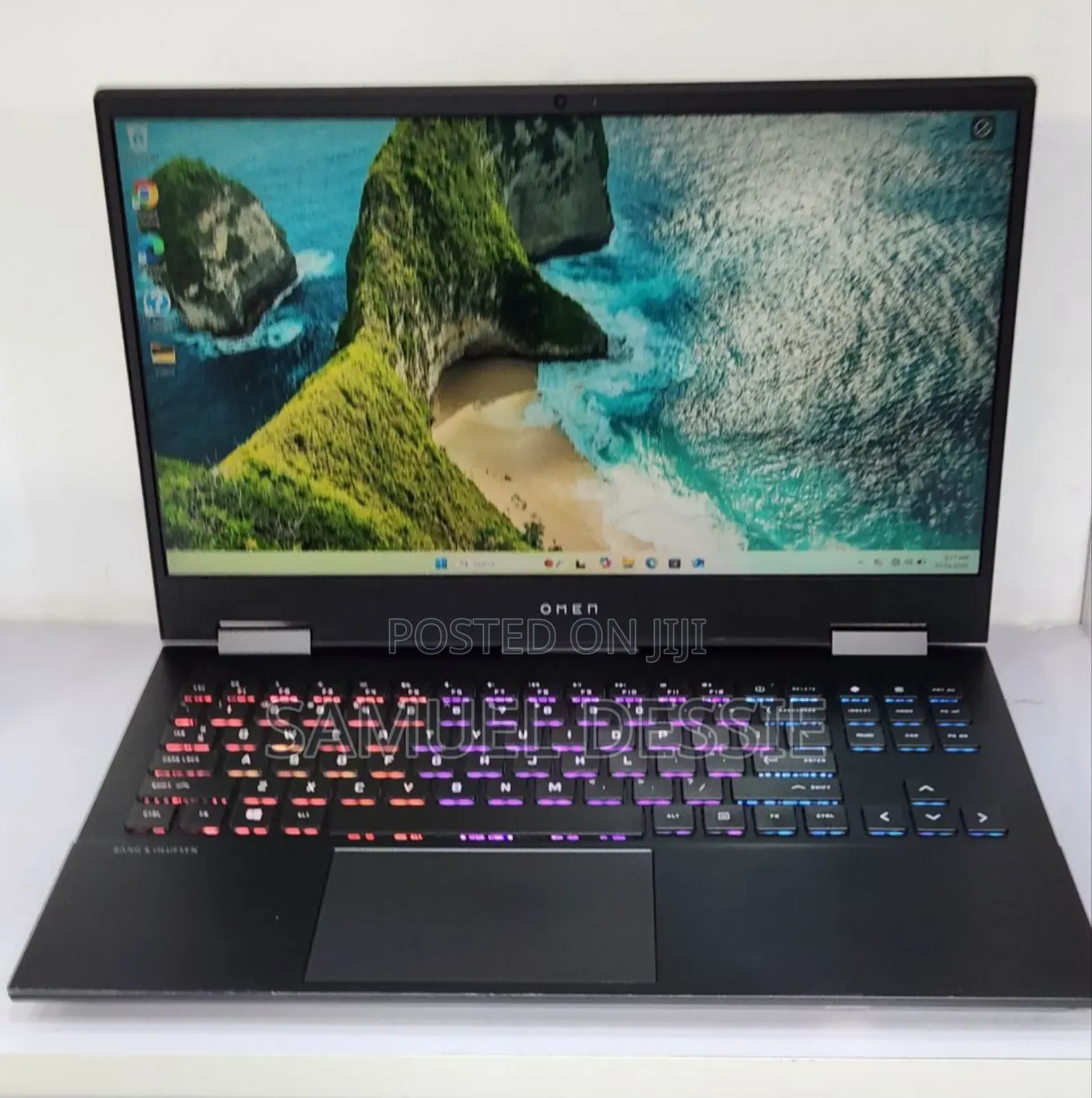 New Laptop HP Omen 15 16GB AMD Ryzen 7 SSD 512GB