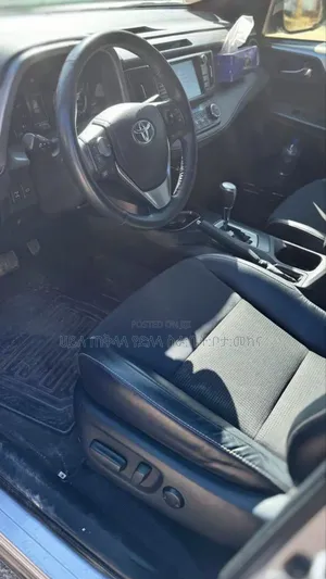 Toyota RAV4 2018 Silver