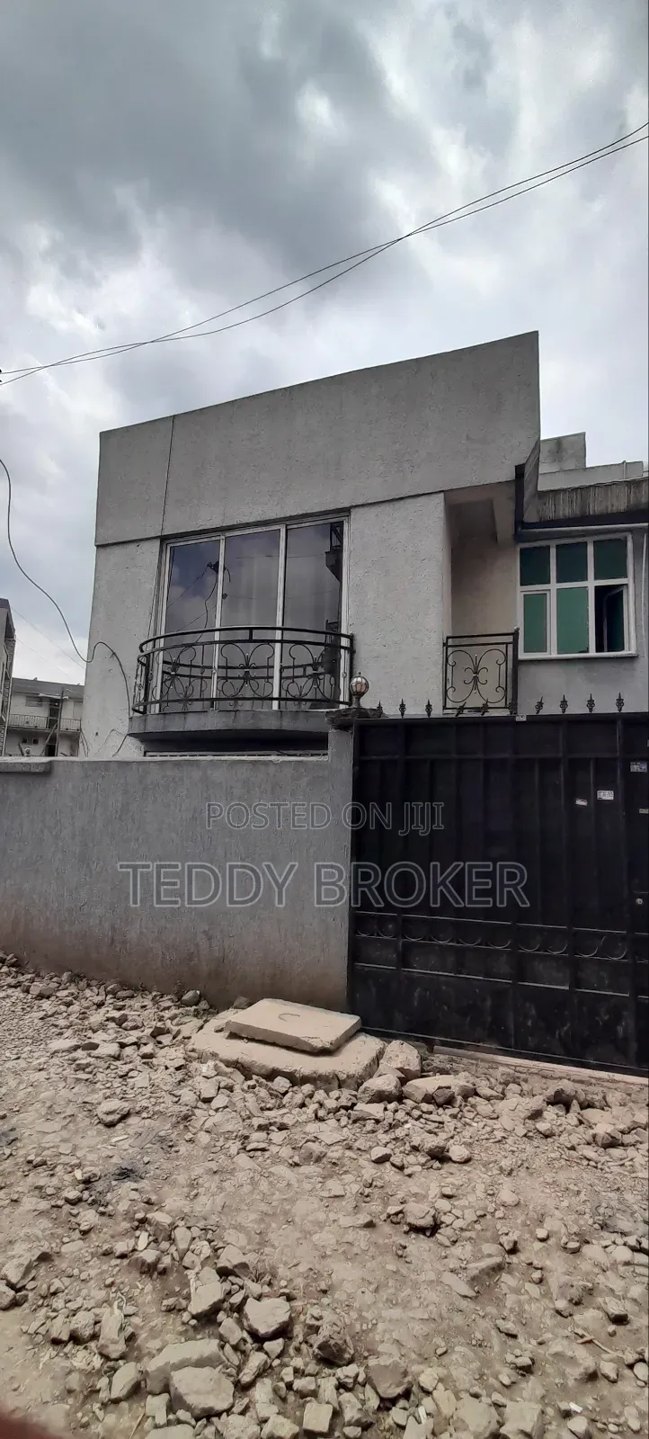 4bdrm House in Haile Garment, Nifas Silk-Lafto for sale