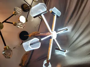 ዘመናዊ የኮርኒስ መብራት