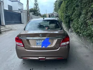 Suzuki Dzire 2022 Gold