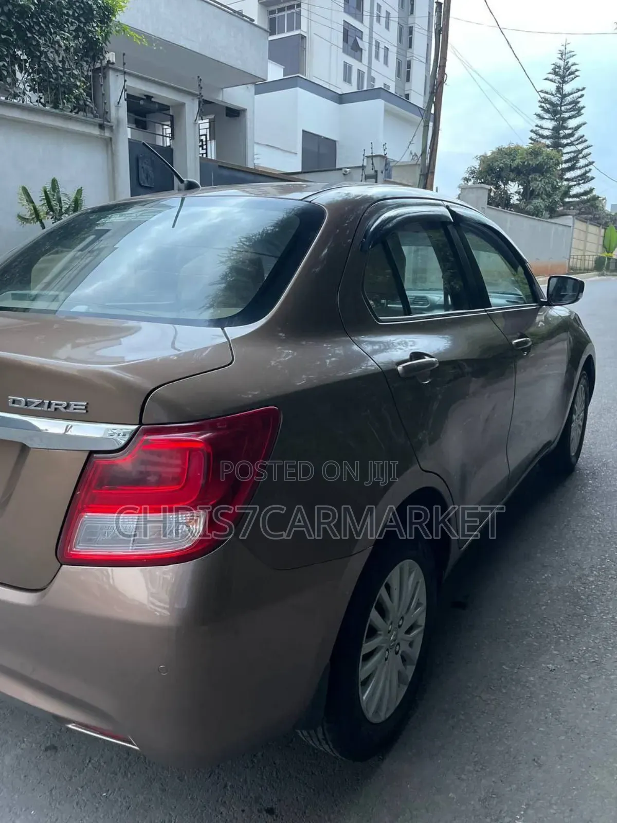 Suzuki Dzire 2022 Gold