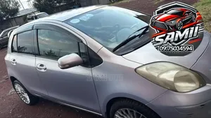 Toyota Yaris 2010 Silver