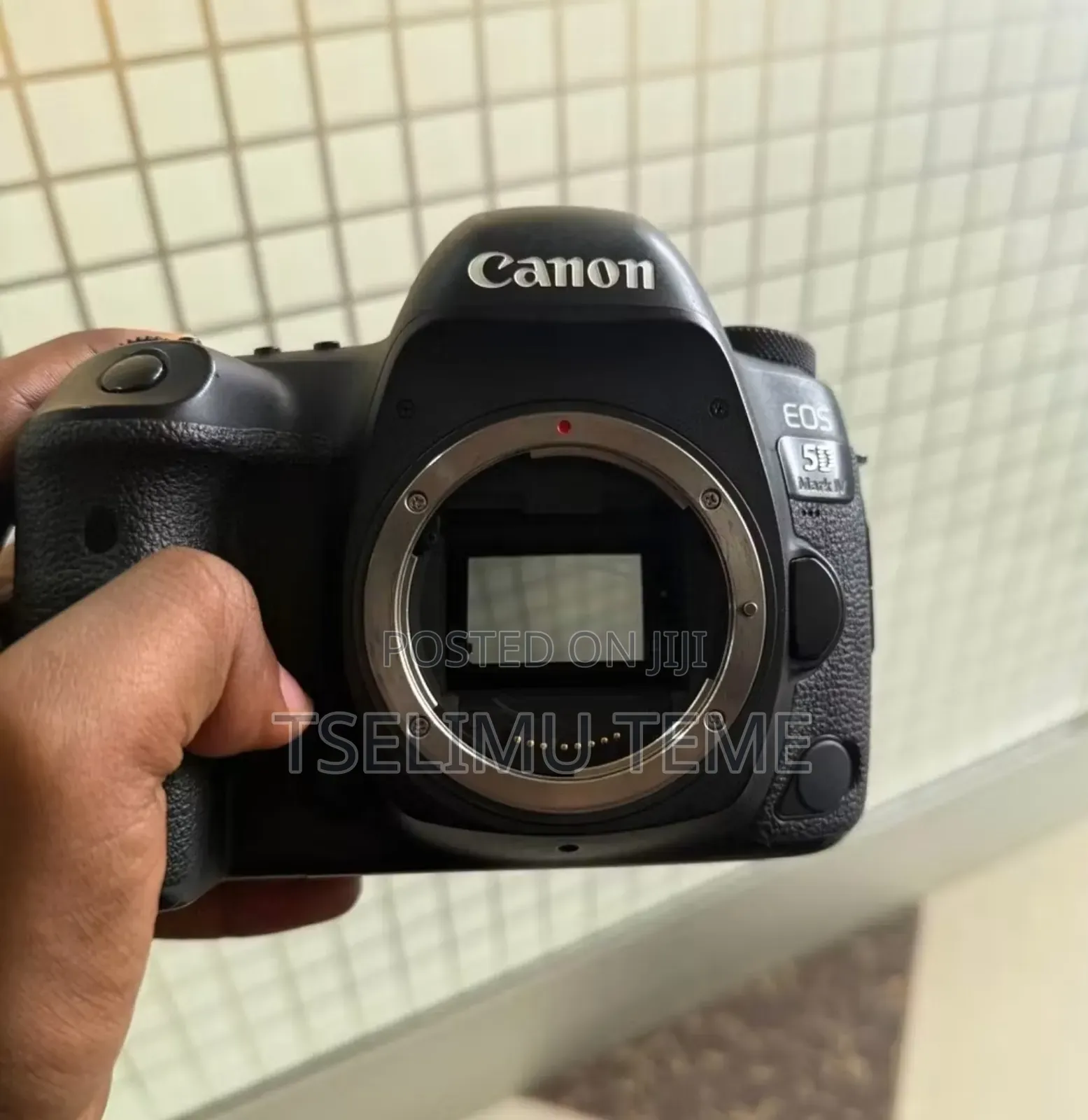 Urgent ! Canon Mark Iv With 24-105 F.4