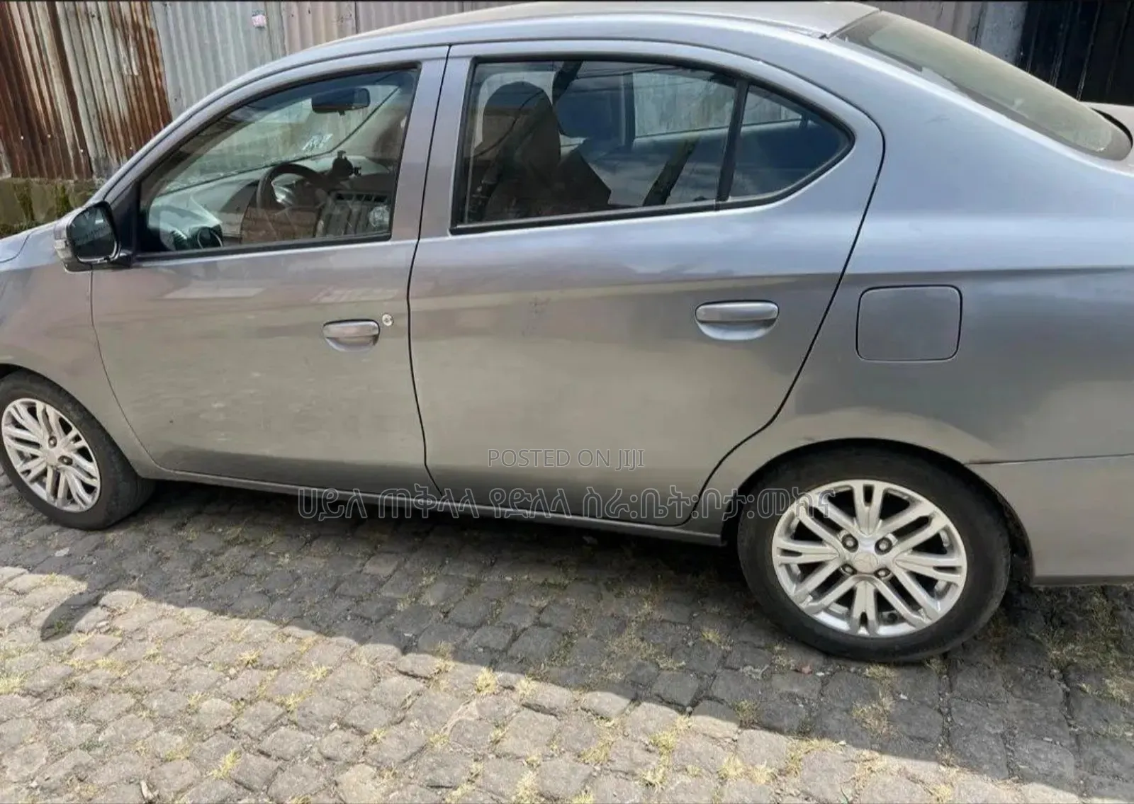 Mitsubishi Attrage 2022