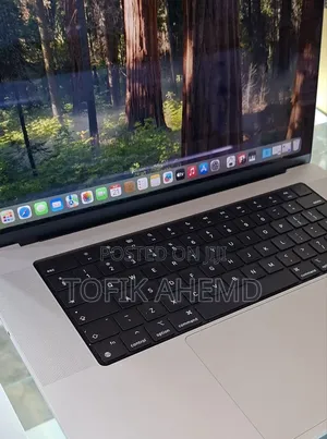 Photo - New Laptop Apple MacBook Pro 16GB Intel Core I7 SSD 1T