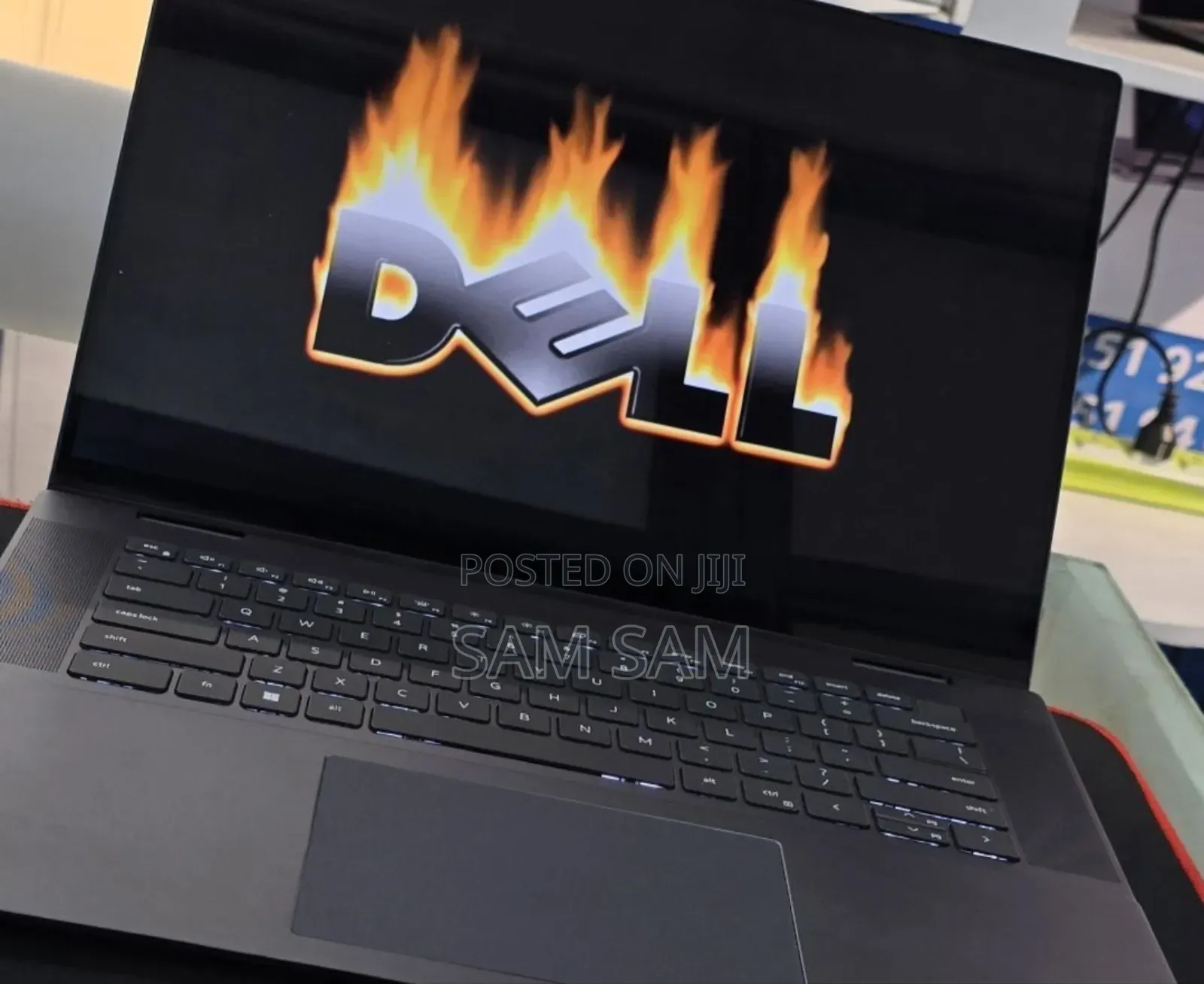 New Laptop Dell Inspiron 15 16GB Intel Core I7 SSD 1T