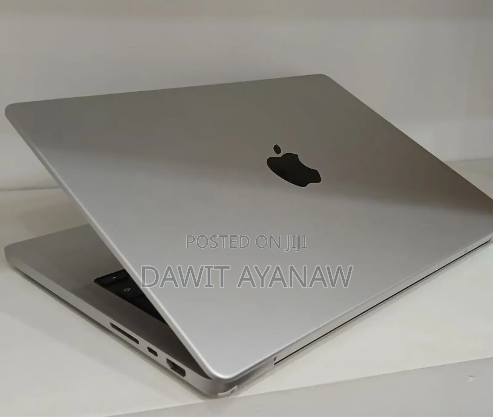 New Laptop Apple MacBook Pro M1 16GB Apple M1 Pro SSD 1T