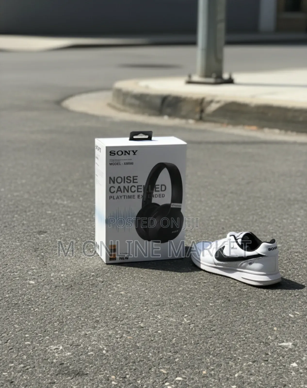 Sony 900 Lasts Longer, Built for Continuous Operation.